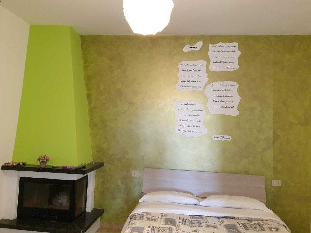 B&B Gli Orti Collecorvino Luaran gambar
